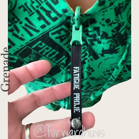 Grenade Short Sleeve Reversible Hoodie￼ Size Small - Picture 9 of 12